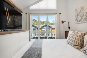 3 quartos, escrivaninha, Wi-Fi de cortesia, roupa de cama