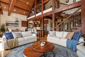 Téléviseur connecté, foyer, chaîne audio, bureau