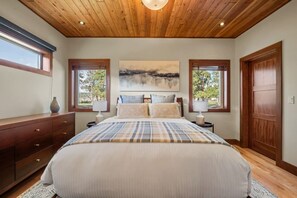 3 sovrum, skrivbord, gratis wi-fi och sängkläder