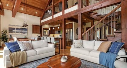 Waterfront Lodge | Private Dock | Rocky Mountains
