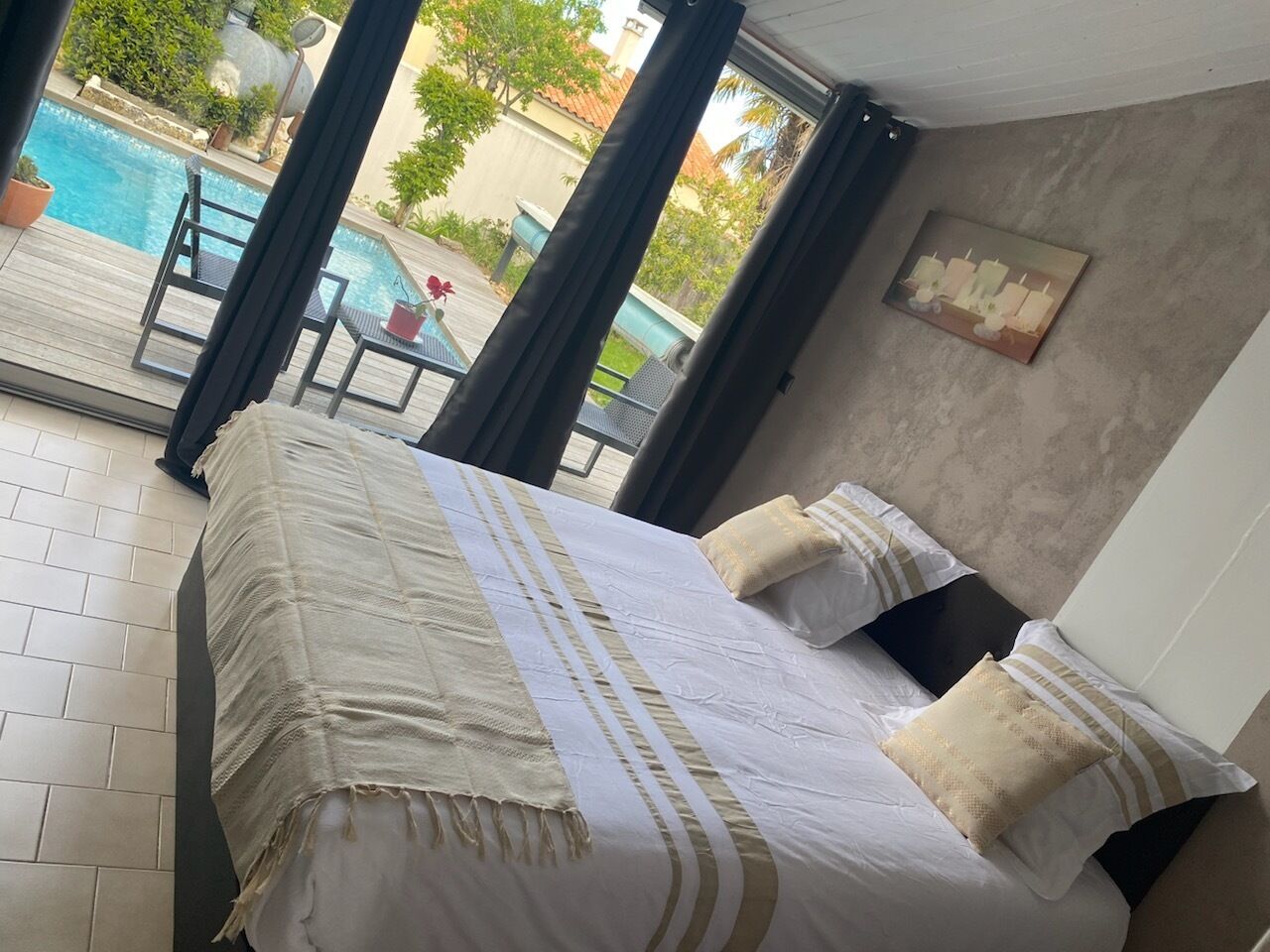 4 bedrooms, desk, iron/ironing board, free WiFi