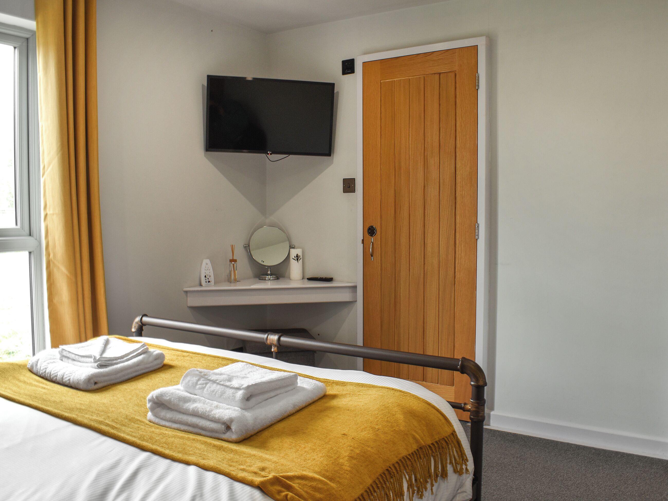 4 bedrooms, free WiFi, bed sheets