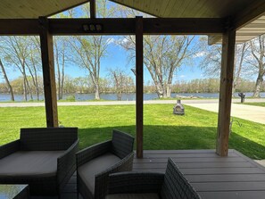Terrace/patio - Experience the Ultimate Getaway at Our Stunning Riverfront Property!!! (St. Joseph)