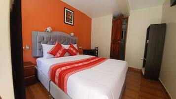 Standard Double Room | Desk, free WiFi, bed sheets