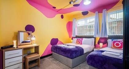 Social Media Adventure - 1 Bed 10% off long stays