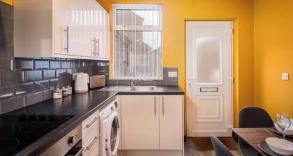 Social Media Adventure - 1 Bed 10% off long stays