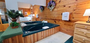 1 bedroom, bed sheets - Romantic, country cabin for two with oversize jetted tub (Holiday Island)
