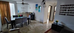 Dining - Departamento con Acceso a la Laguna, Kayak Gratis e Ilimitado (Cancún)