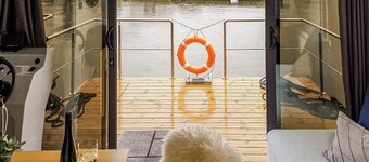 Gorgeous ship in Ophoven with lake view