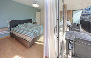 3 Schlafzimmer, Reisekinderbett, kostenloses WLAN, Bettwäsche