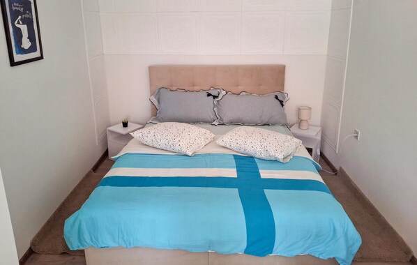 2 bedrooms, free WiFi, bed sheets