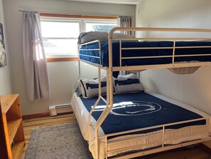 3 bedrooms, WiFi, bed sheets