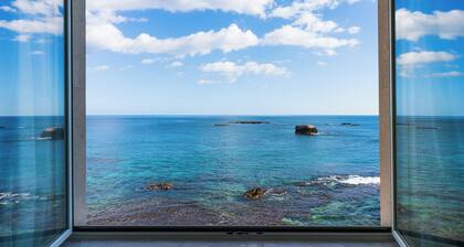 MarLove Siracusa - Stunning Sea Views and Private Water Access & Swimming.