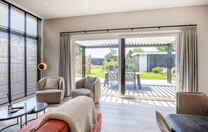 Smart TV - 2 bedroom gorgeous home in Voorthuizen (Voorthuizen)