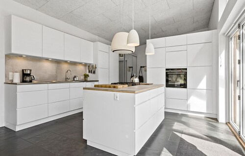 Stunning home in Bedsted Thy with WiFi