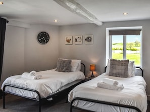 4 habitaciones, wifi gratis y ropa de cama 