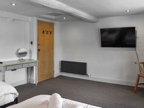 4 chambres, accès au Wi-Fi (inclus), literie fournie