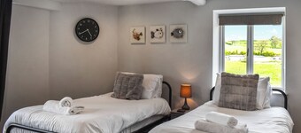 Box Tree Farmhouse - UK47034