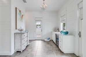 Interior - Sea Biscuit 279 HI (Port Aransas)