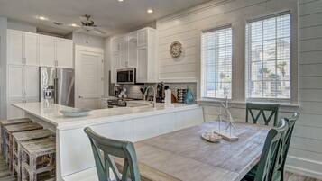 Apartment (2 Bedrooms) | Exterior