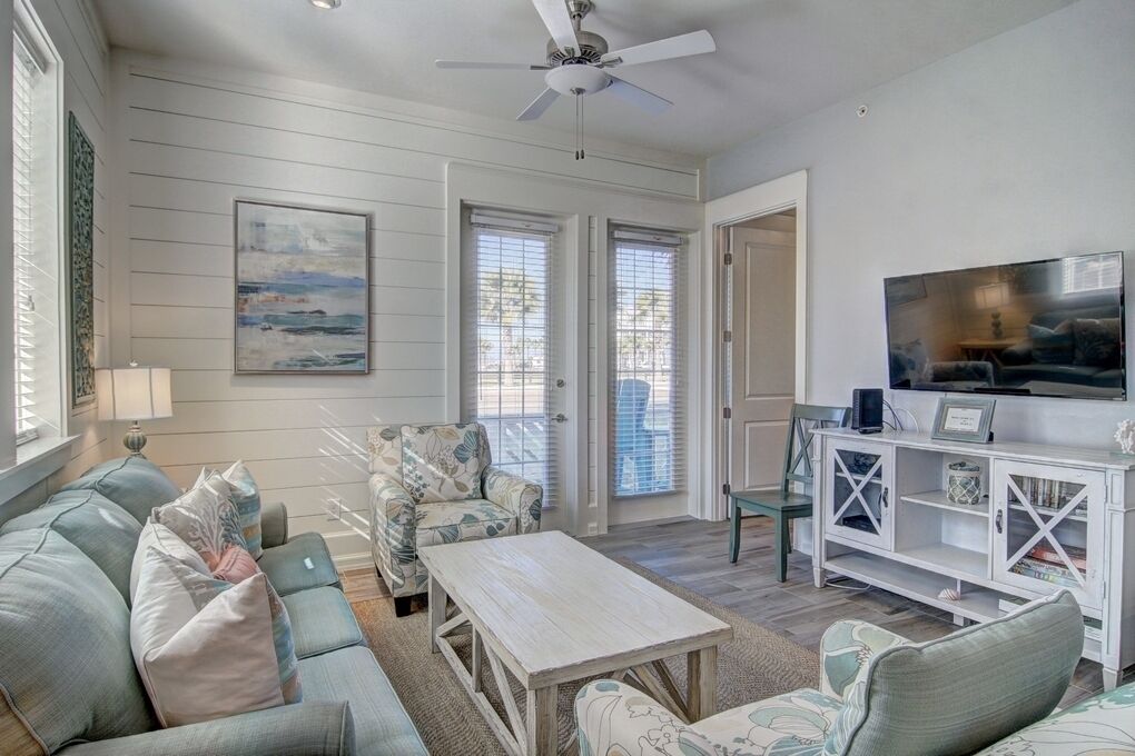 Apartment (2 Bedrooms) | Front of property