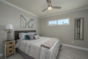 4 chambres, fer et planche à repasser, Wi-Fi, draps fournis