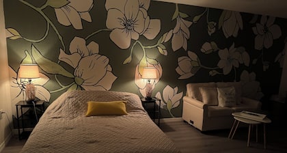 The Sanford Foodie Guest House