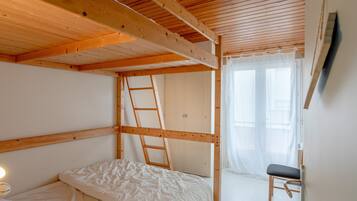 3 habitaciones, tabla de planchar con plancha y wifi gratis