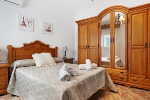 1 quarto, ferros/tábuas de passar roupa, Wi-Fi de cortesia