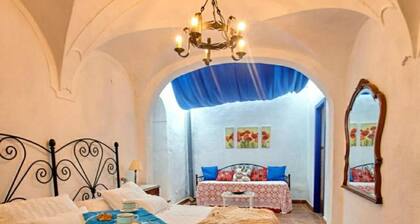 Holiday Home 'El Retiro Vivienda Rural' with Private Pool, Private Terrace and Wi-Fi