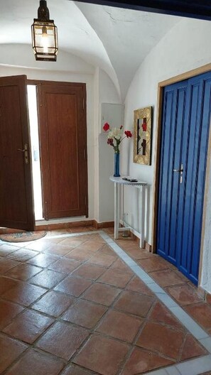Interior - Holiday Home 'El Retiro Vivienda Rural' with Private Pool, Private Terrace and Wi-Fi (Villanueva del Rey)