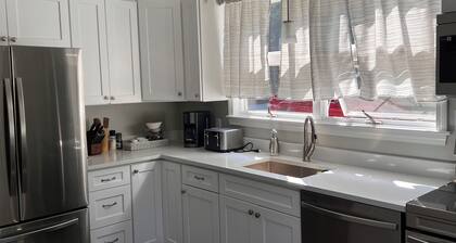 Peaceful Onset Beach Home. 5 Bedrooms, Wareham MA