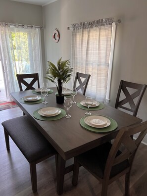 Dineren