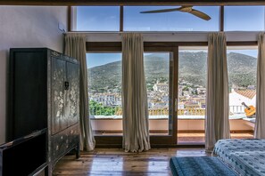 3 chambres, fer et planche à repasser, accès au Wi-Fi (inclus)