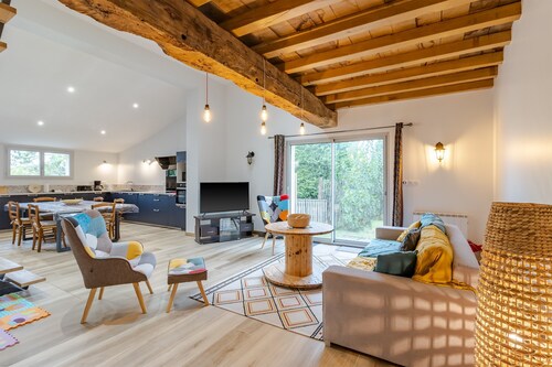 Gîte de Lamour – Charme, Jardin Privé et Séjour Convivial au Cœur du Saint-Émilionnais