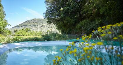 Holiday Home 'El Soto' with Mountain Views, Private Pool and Wi-Fi