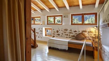 3 makuuhuonetta, ilmainen Wi-Fi, vuodevaatteet