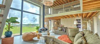 Country House 'Le Domaine De La Férédie' with Private Pool, Wi-Fi and Air Conditioning