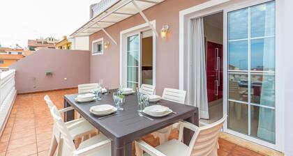 Holiday Home 'Villa Teide' with Sea Views, Private Terrace and Wi-Fi