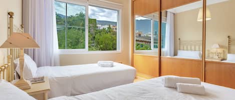 5 chambres, fer et planche Ă repasser, Wi-Fi gratuit, draps fournis