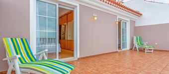 Vacation Home 'Villa Teide' with Sea View, Private Terrace and Wi-Fi