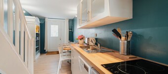 Holiday Home 'Les Mouettes Cancale' with Private Terrace and Wi-Fi
