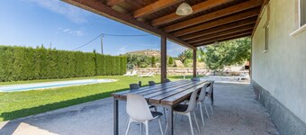 Wonderful Holiday Home Mas de l' Anneta