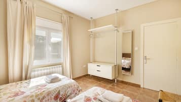 3 chambres, fer et planche Ă  repasser, Wi-Fi gratuit, draps fournis