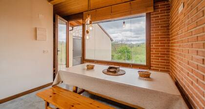 Holiday Home 'Casa Rural Bigotes' with Mountain View, Private Terrace and Wi-Fi