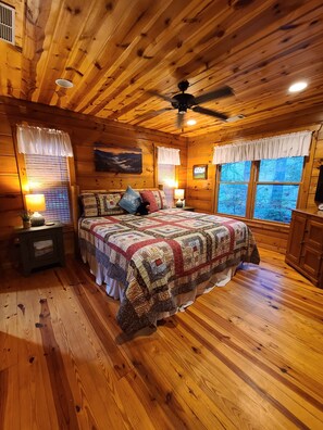 3 bedrooms, iron/ironing board, travel cot, WiFi