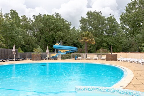 Mobile Home 'Mobil-home' with Shared Pool and Private Terrace