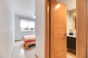 3 habitaciones, tabla de planchar con plancha y wifi gratis 