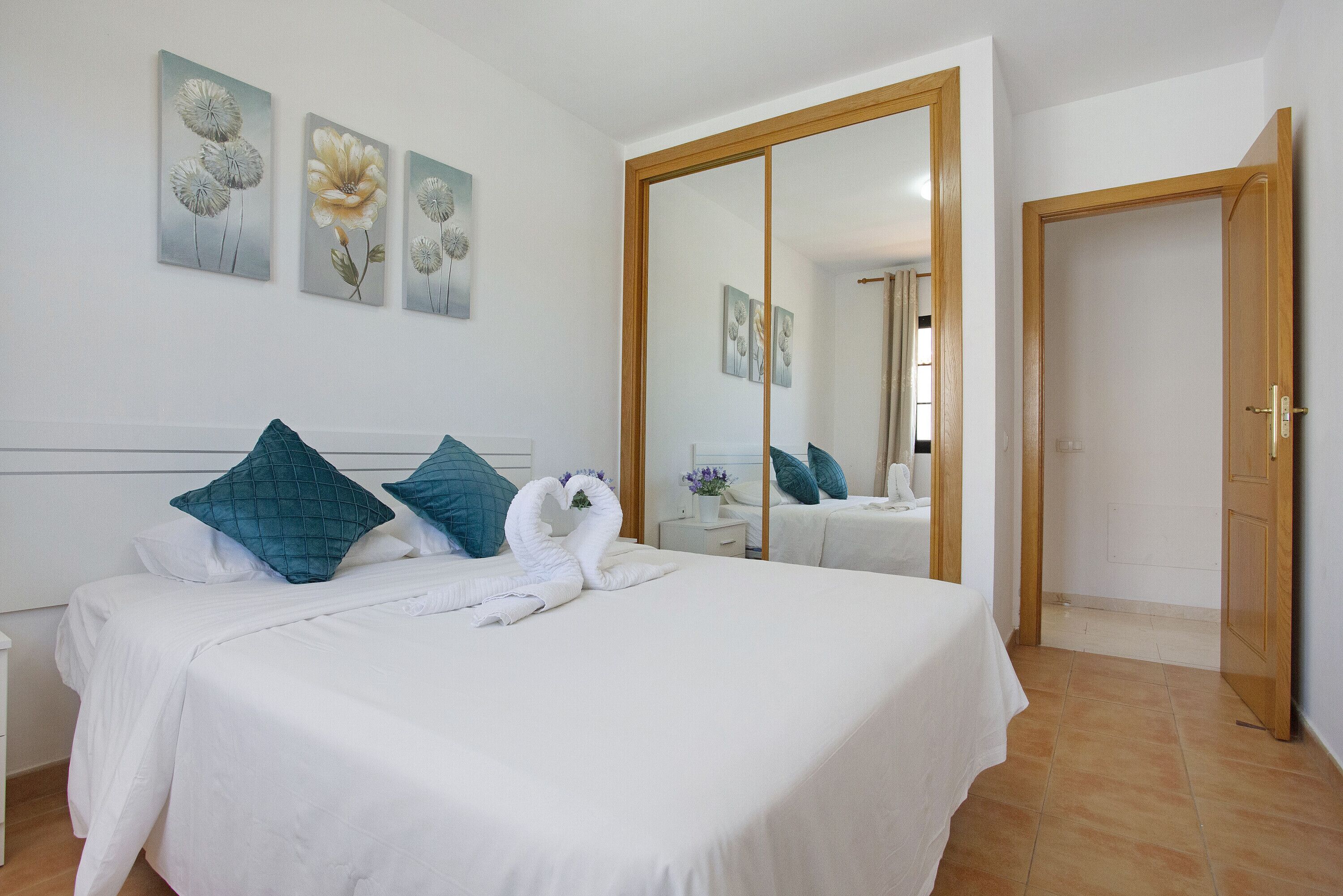 5 Schlafzimmer, Bügeleisen/Bügelbrett, kostenloses WLAN, Bettwäsche