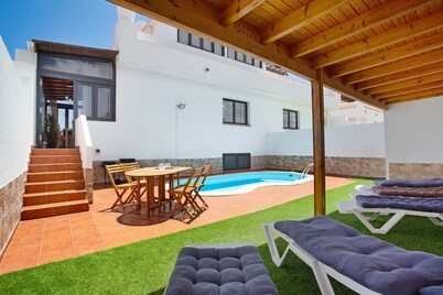 Vacation Home 'Lin House' with Private Pool, Private Terrace and Wi-Fi